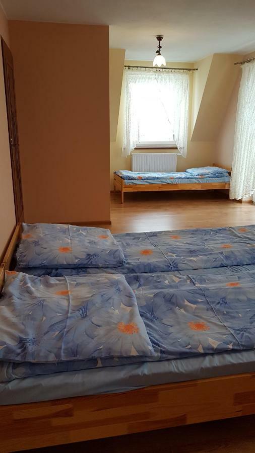 Pokoje Goscinne U Halinki Zab Exteriör bild