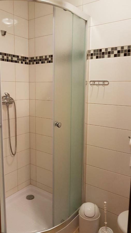 Pokoje Goscinne U Halinki Zab Exteriör bild