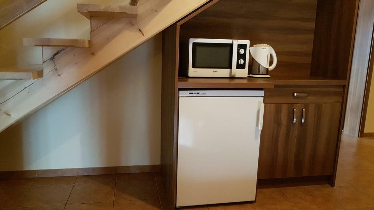 Pokoje Goscinne U Halinki Zab Exteriör bild